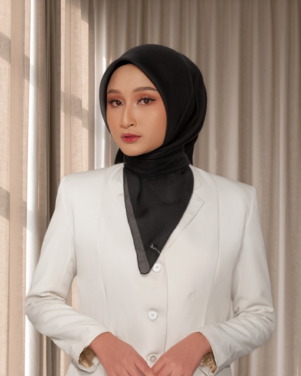 VOGUE PREMIUM SQUARE BLACK