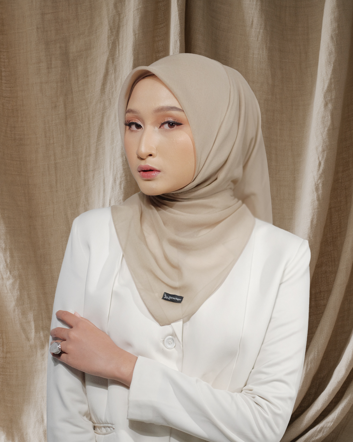 VOGUE PREMIUM SQUARE KHAKY