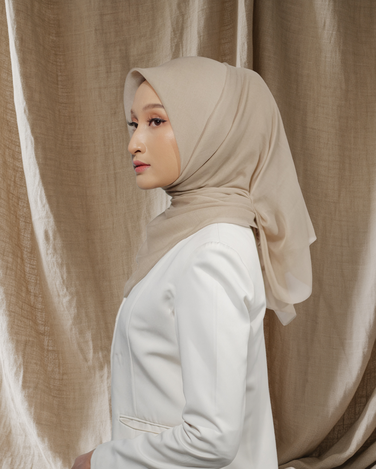 VOGUE PREMIUM SQUARE KHAKY