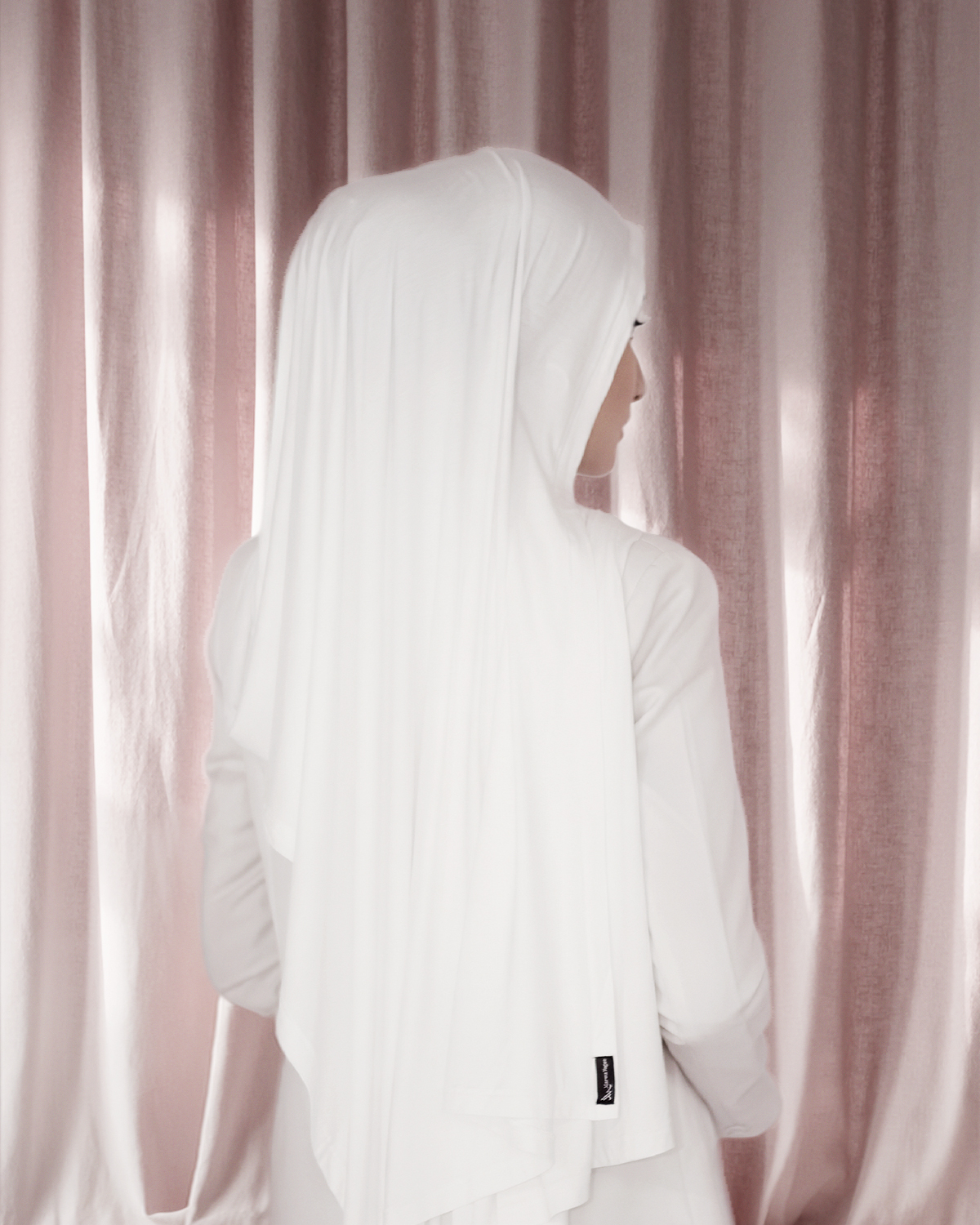 VOGUE BREEZE PASHMINA BW