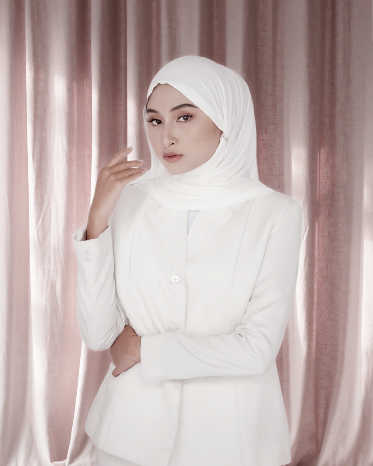 VOGUE BREEZE PASHMINA BW