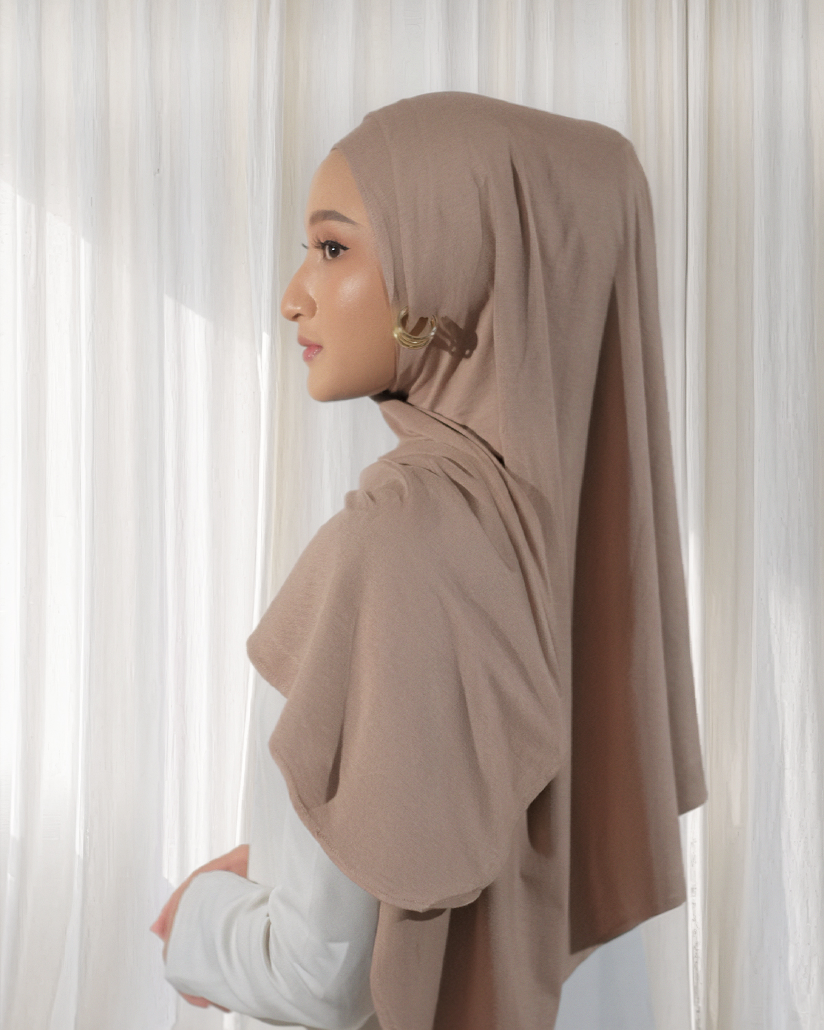 CURVE VOGUE MALAY SQUERE KHAKY